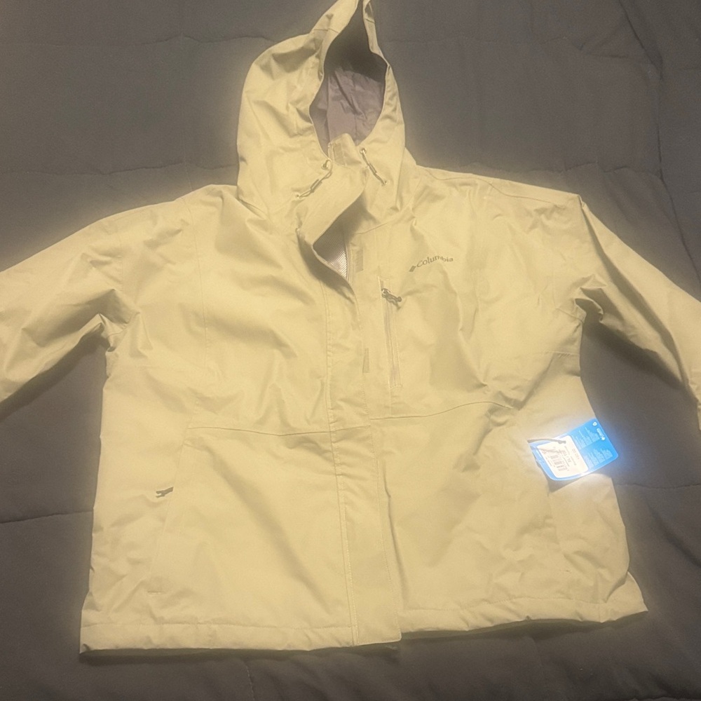 Columbia women’s Beige/Olivish Hooded Raincoat - Picture 2 of 6